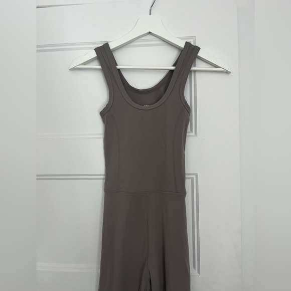 SET ACTIVE JUMPSUIT - Picture 2 of 4